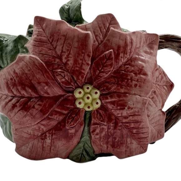 Omnibus Poinsettia Teapot from Fitz and Floyd tea pot discontinued rare find New - Picture 1 of 10